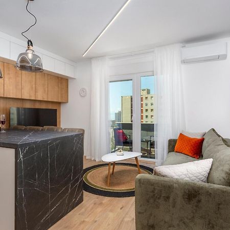 Brand New Apartment Close To The Beach, City Center And University Of Rijeka - Apartment Karlo Esterno foto
